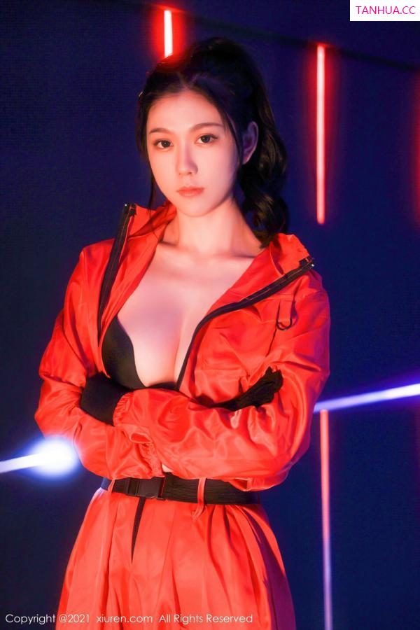 李雅柔  [XiuRen]高清写真图 2021.11.25 No.4266 李雅柔182CM第10张图片